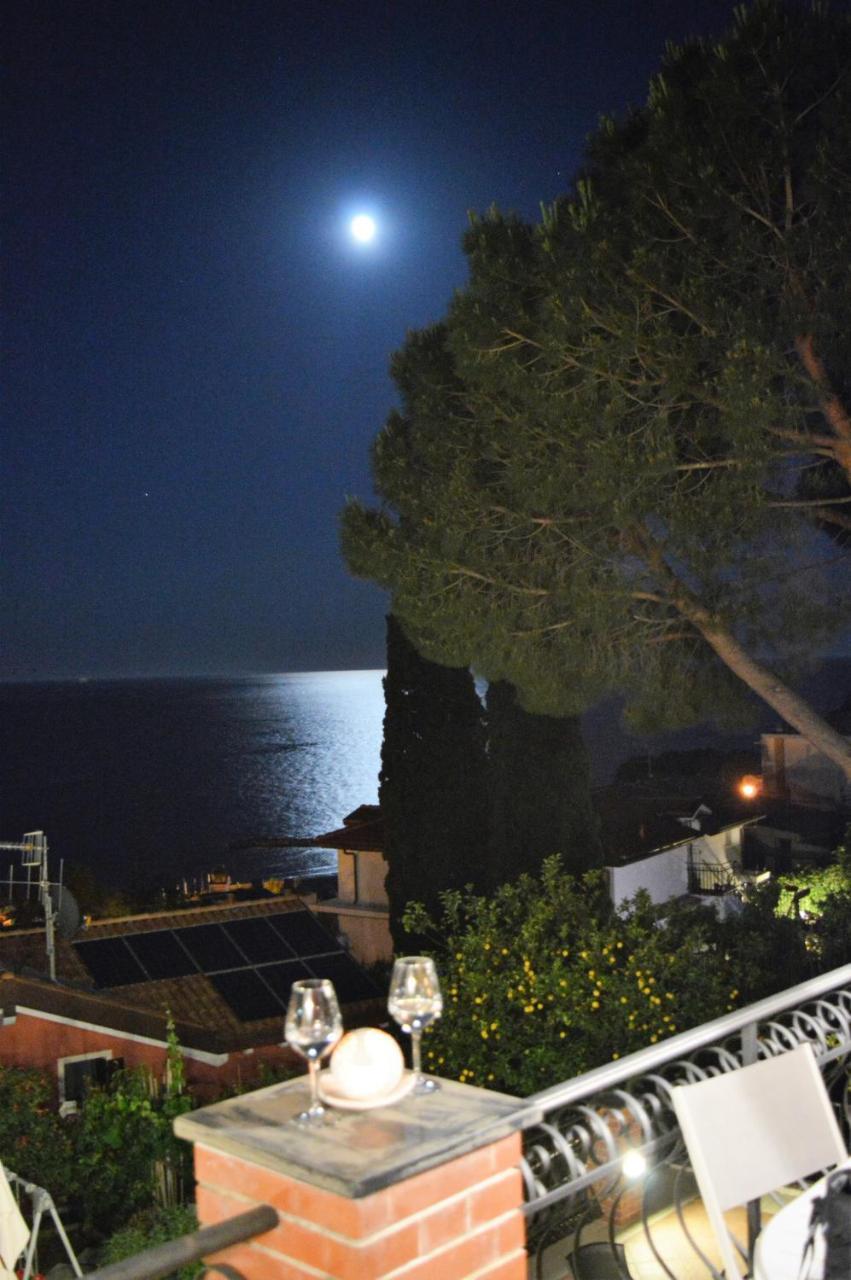 La Dolce Vita Arma di Taggia Exterior foto